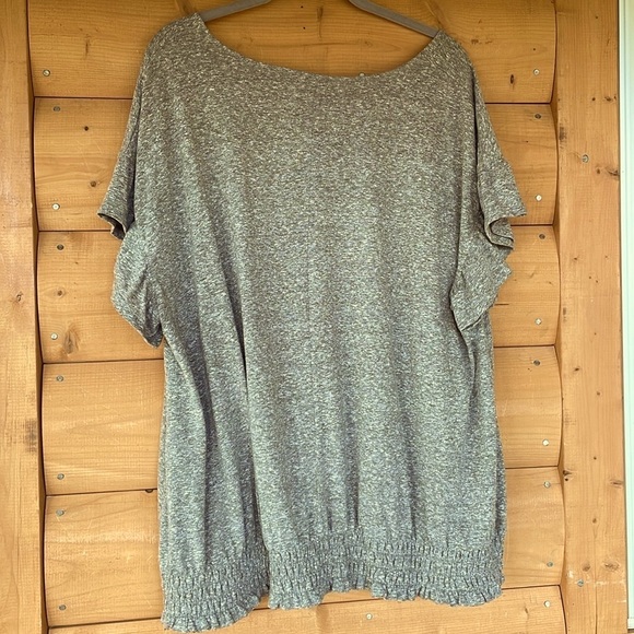 Sonoma Flutter Ruffle Sleeve V-Neck Tee. Plus size 2X. Heather Brown. - Picture 7 of 8